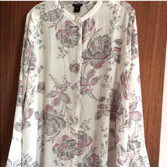 Ann Taylor Tops - NWT Ann Taylor Floral Blouse Size XL